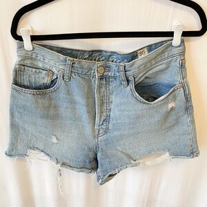 WE THE FREE DENIM SHORTS WOMEN’S 30 DISTRESSED MID RISE-Size 30
